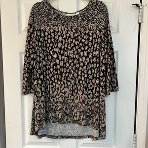 Belle by Kim Gravel Tan and Green Tunic Top